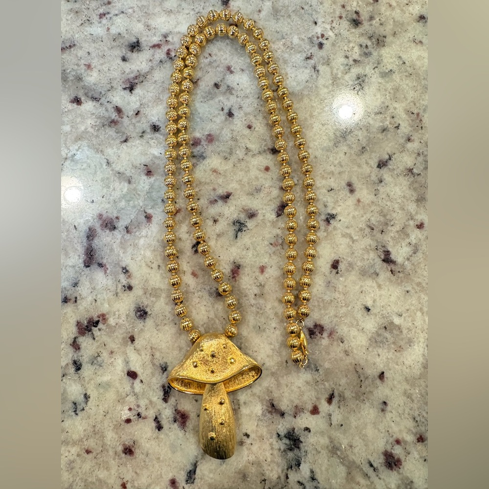 Vintage Gold Mushroom Pendant Necklace